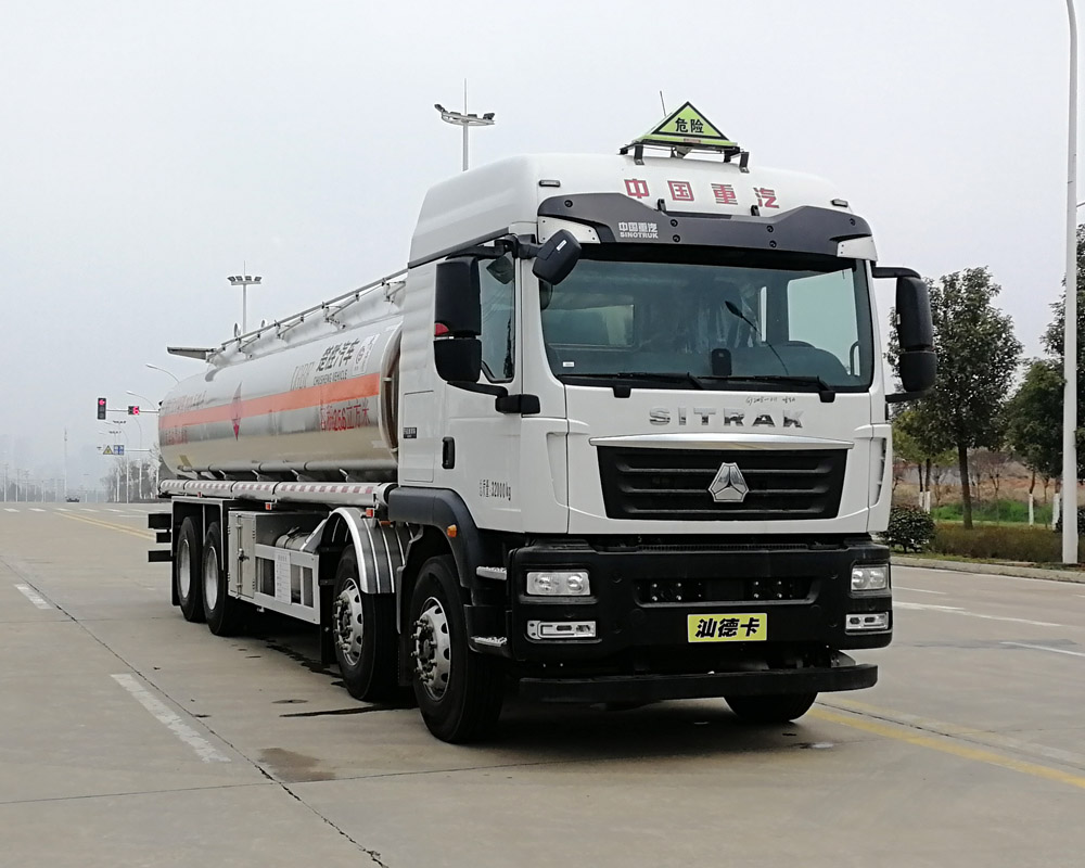 楚胜牌CSC5326GYYLZK6A型铝合金运油车